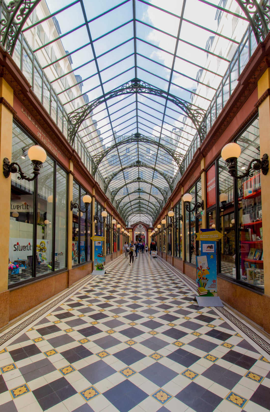 The best Paris souvenir shops and why most of them are a trap